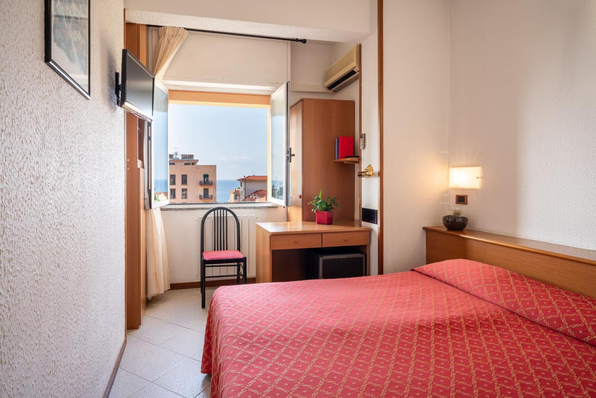 Hotel Careni Villa Italia Finale Ligure Ngoại thất bức ảnh